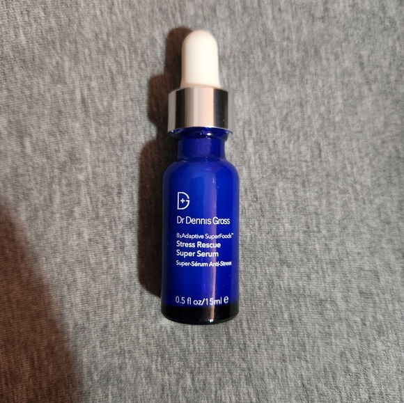 Dr. Dennis Gross Skincare Stress Rescue Super Serum with Niacinamide .5 Fl. Oz. - Picture 3 of 4